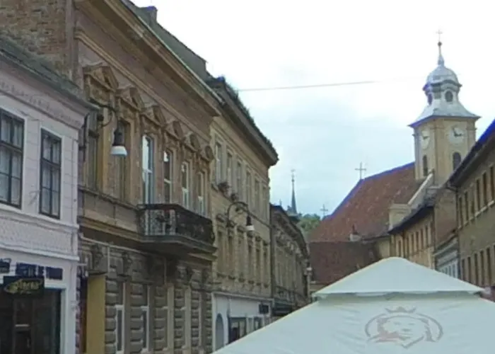 Michael Weiss 公寓 *